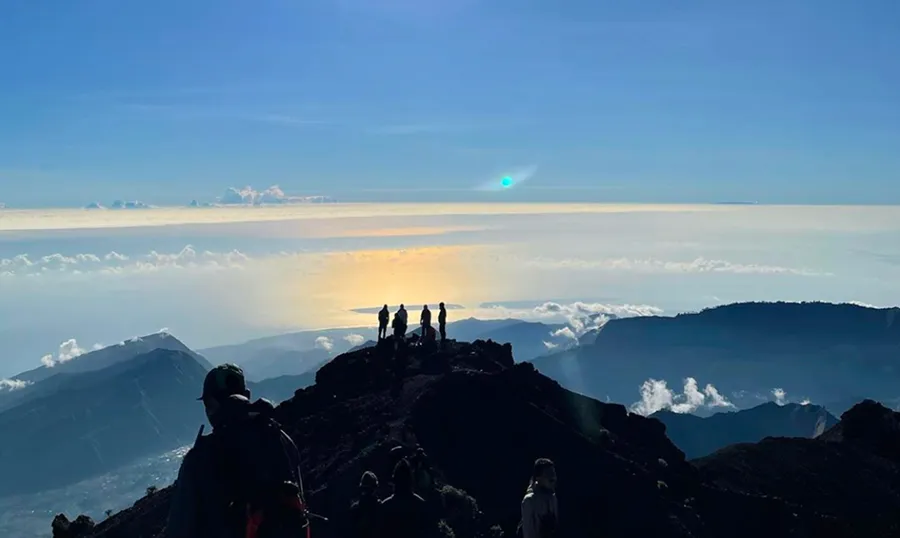 mount rinjani summit