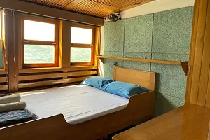 Grand Deluxe Cabin